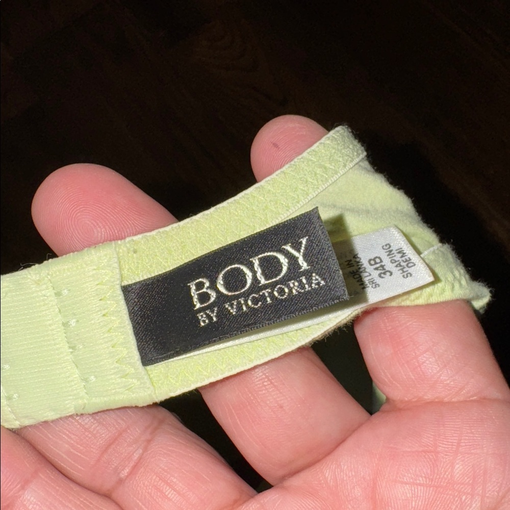 Victorias Secret Body T Shirt Bra - Picture 3 of 5